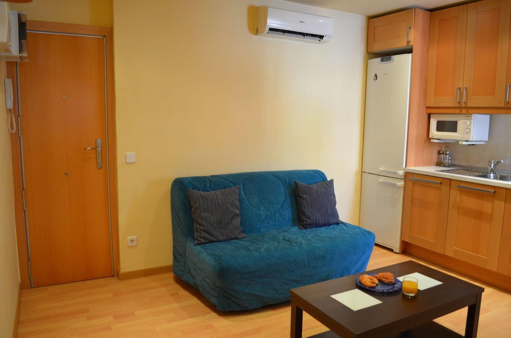 Apartment Bed&Bcn Sant Andreu II Барселона Екстериор снимка