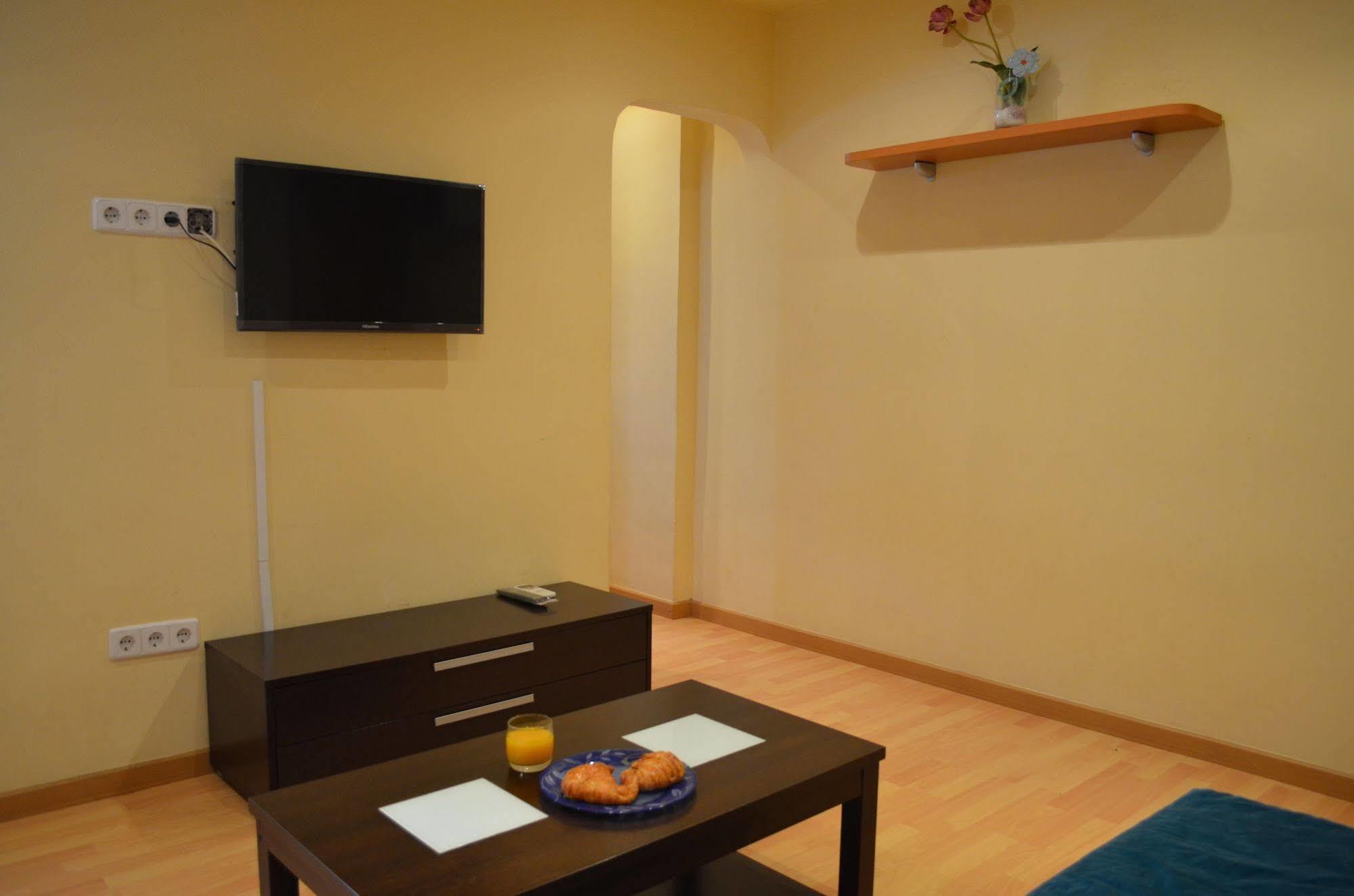 Apartment Bed&Bcn Sant Andreu II Барселона Екстериор снимка
